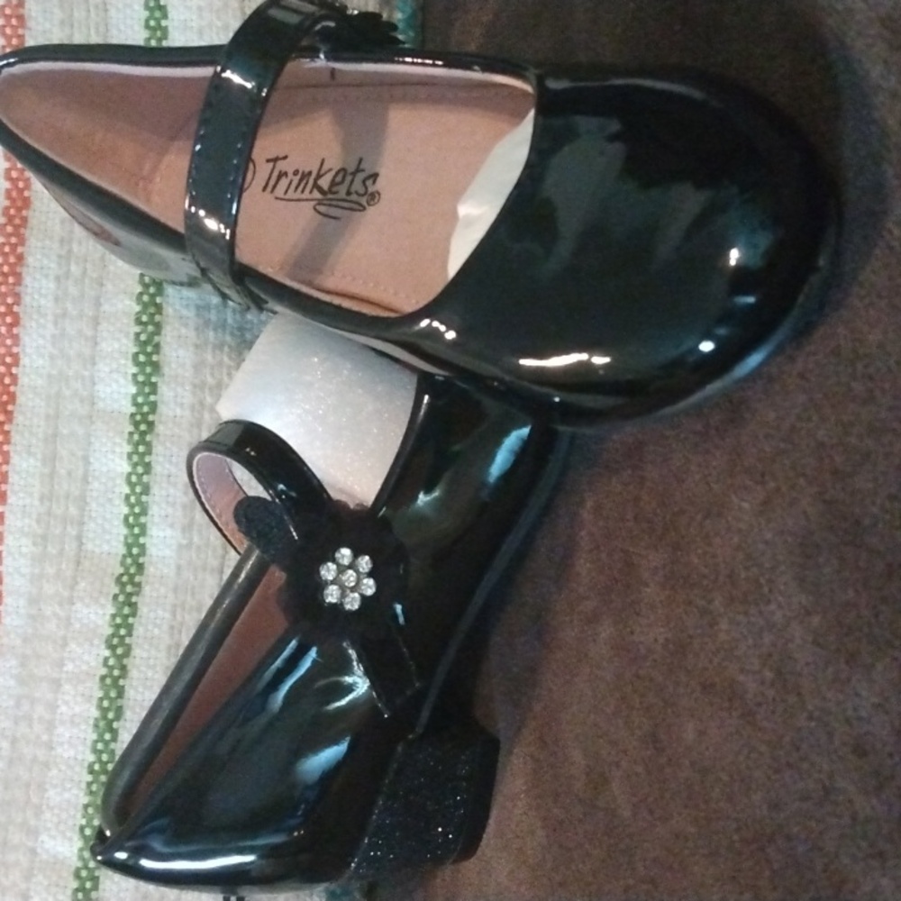 Girl's Patent Black Heels